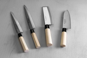 Нож японский 'Nakiri' 180/325
